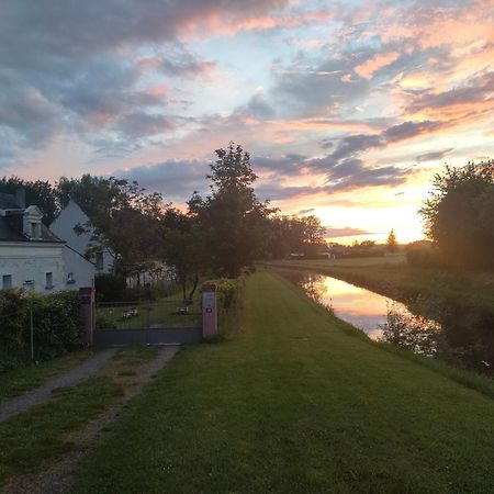 Petite Maison Au Bord Du Canal, 8' Zoo De Beauval, Pmr Noyers-sur-Cher Buitenkant foto